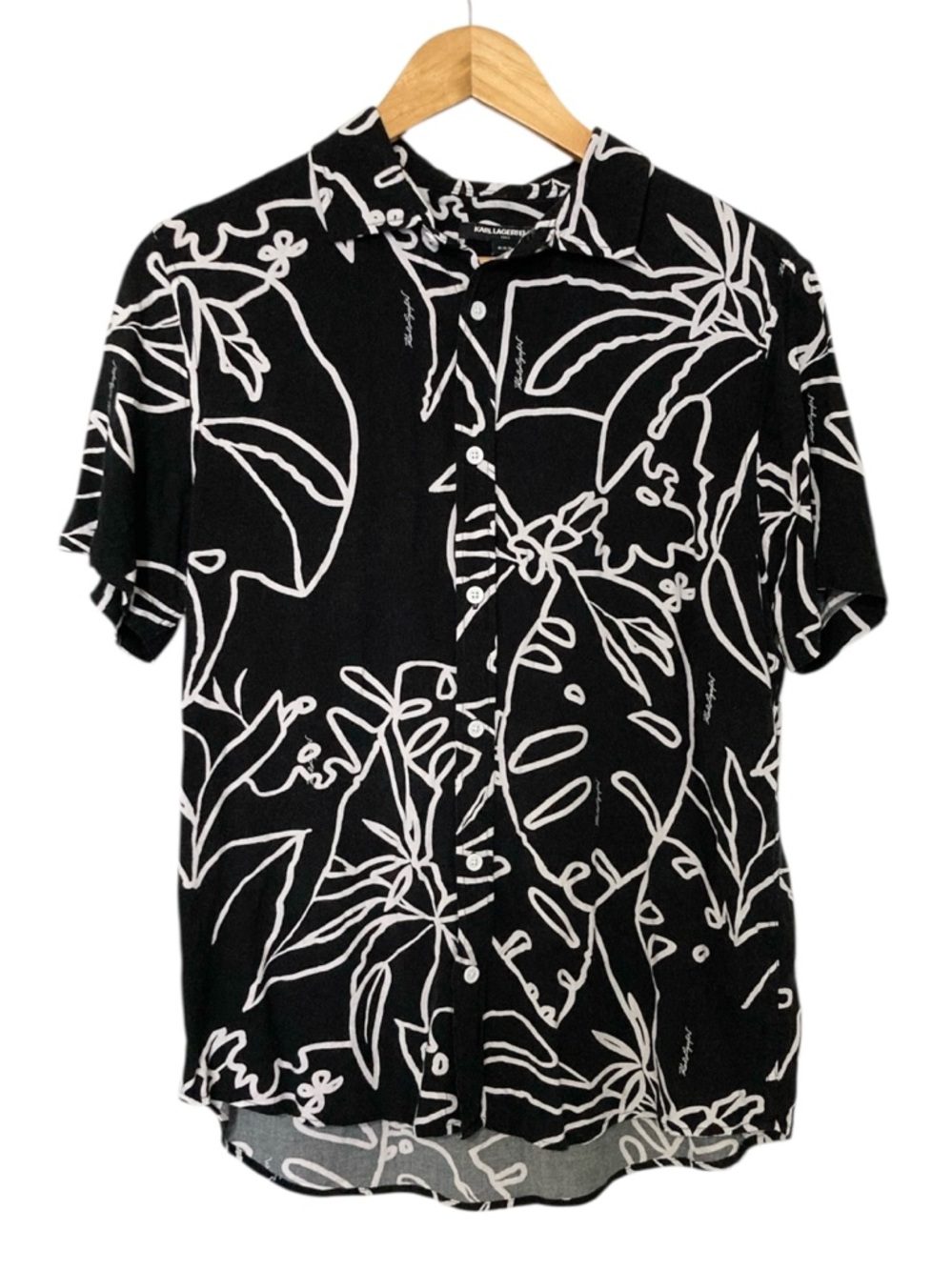 Karl Lagerfeld Paris Tropical Print Button Down Hawaiian Shirt